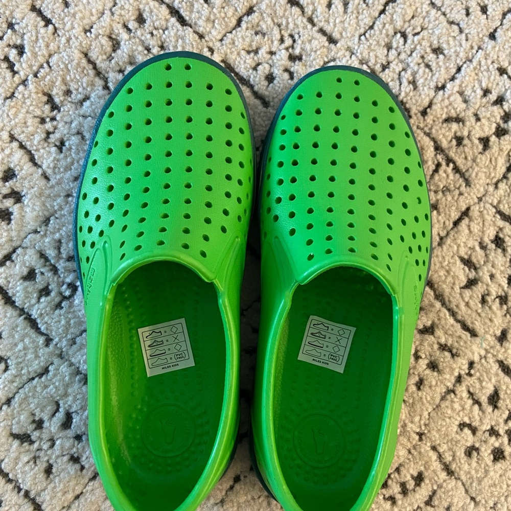 Kids Native Shoes - never worn